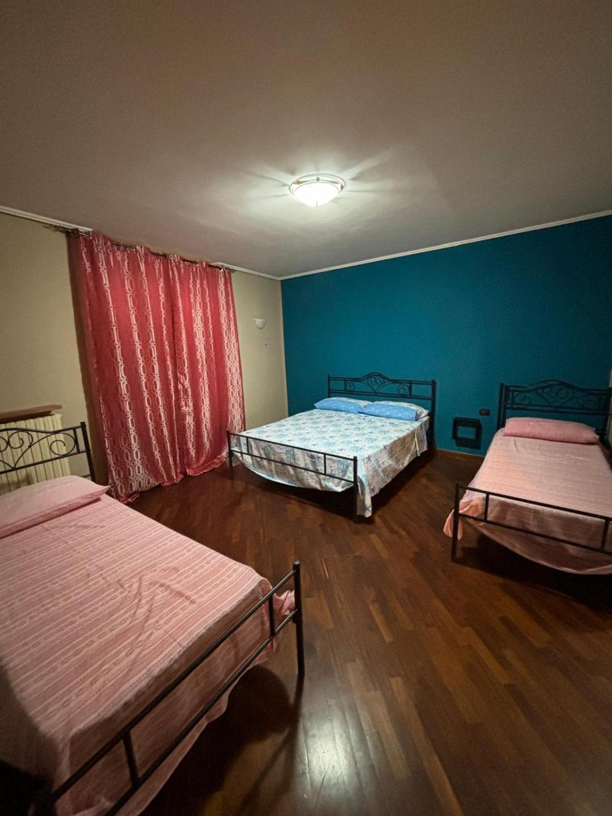 Apartamento Casa Toto' Nápoles Habitación foto