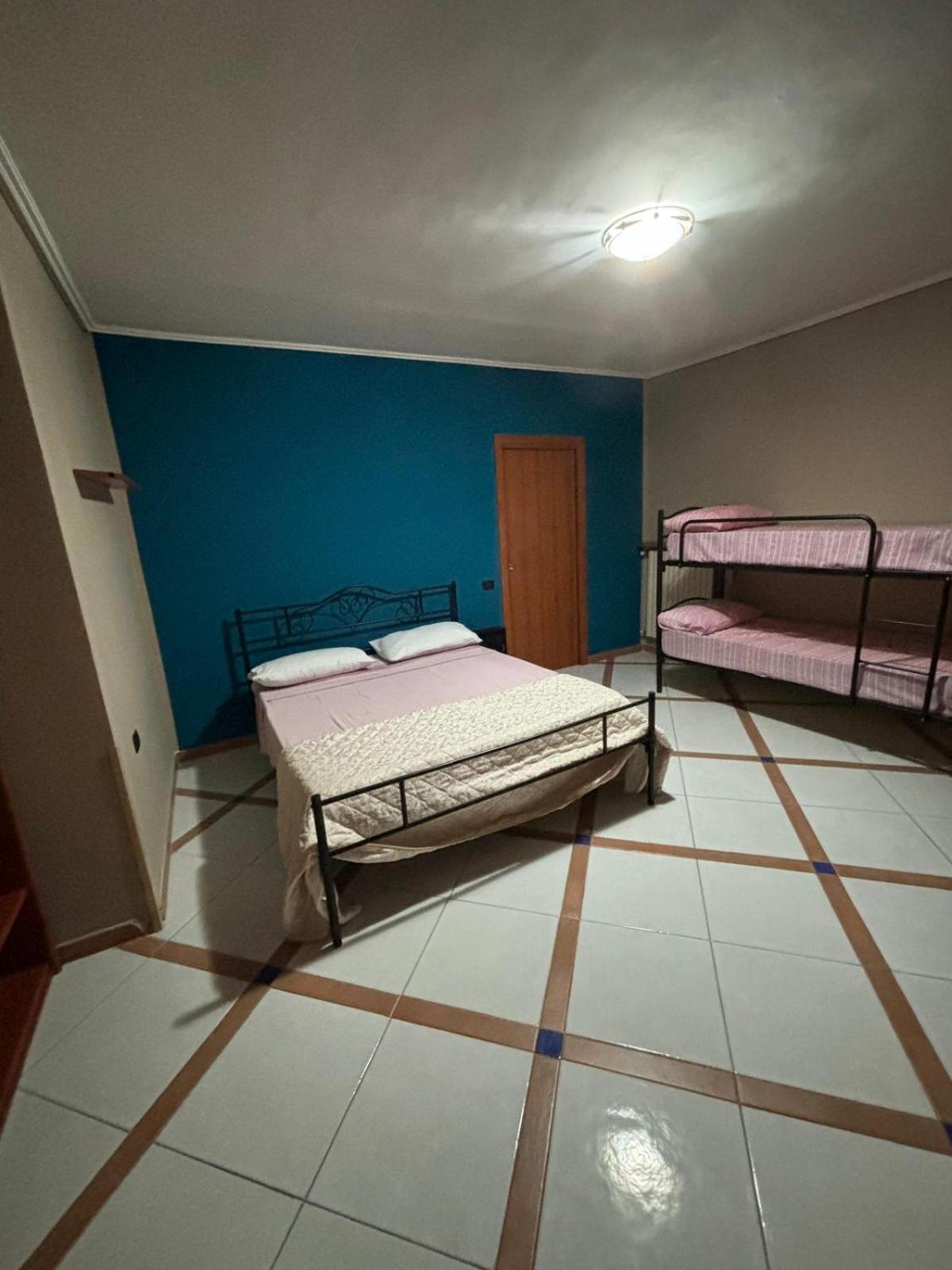 Apartamento Casa Toto' Nápoles Habitación foto